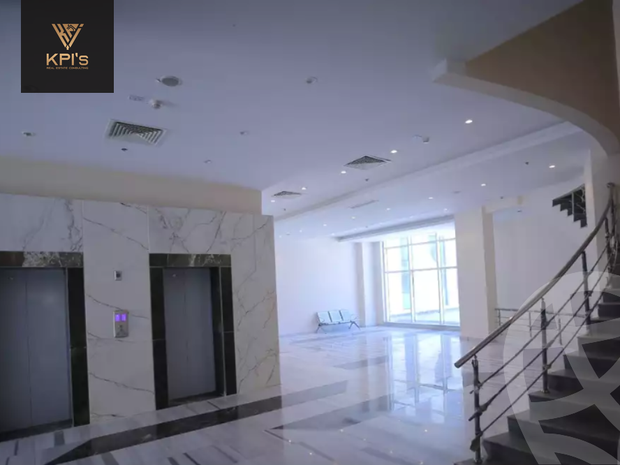 https://aqarmap.com.eg/en/listing/5410309-for-sale-cairo-new-cairo-compounds-wzwn-ltby-ktlyst-llttwyr