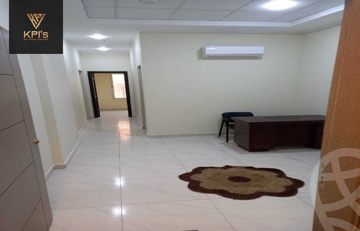 https://aqarmap.com.eg/ar/listing/5421884-for-sale-cairo-new-cairo-compounds-bls-mwl-rysn-llttwyr