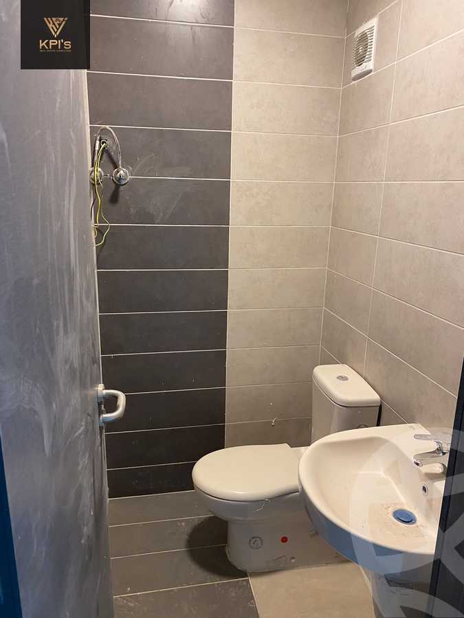https://aqarmap.com.eg/en/listing/5436767-for-sale-cairo-new-cairo-compounds-lyjntry-mwl-ktlyst-llttwyr