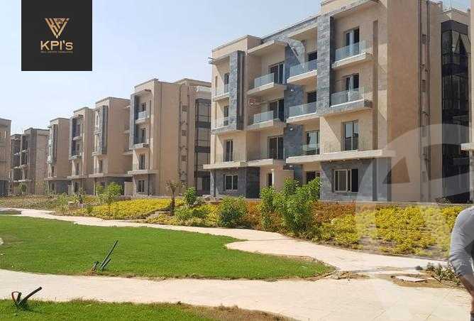 https://aqarmap.com.eg/en/listing/5495518-for-sale-cairo-new-cairo-compounds-galleria-moon-valley