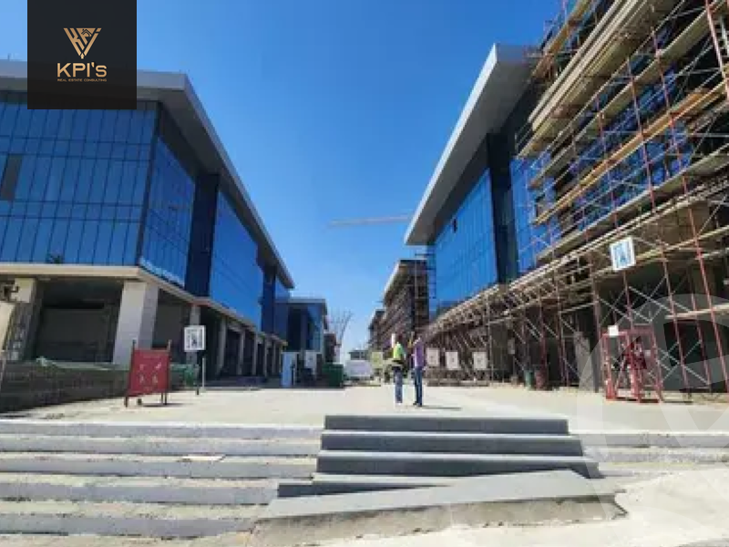 https://aqarmap.com.eg/en/listing/5509042-for-sale-cairo-new-cairo-compounds-golden-gate-redcon