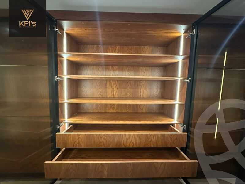 https://aqarmap.com.eg/en/listing/5509314-for-sale-cairo-new-cairo-compounds-mwrd-fq-llttwyr
