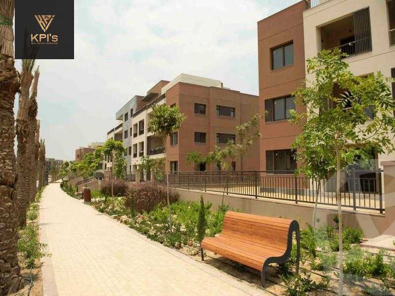 https://aqarmap.com.eg/en/listing/5512211-for-sale-cairo-new-cairo-compounds-district-5-club-residence-apartments-district-5