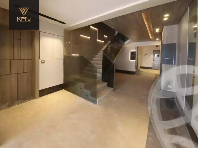 https://aqarmap.com.eg/en/listing/5513699-for-sale-cairo-new-cairo-compounds-blm-hylz-nyw-kyrw