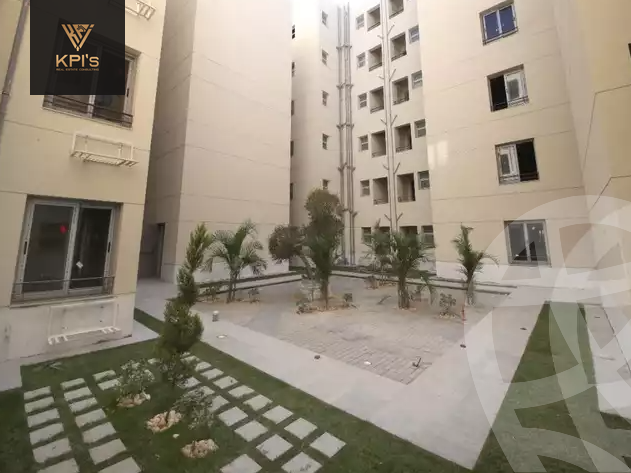 https://aqarmap.com.eg/en/listing/5513699-for-sale-cairo-new-cairo-compounds-blm-hylz-nyw-kyrw