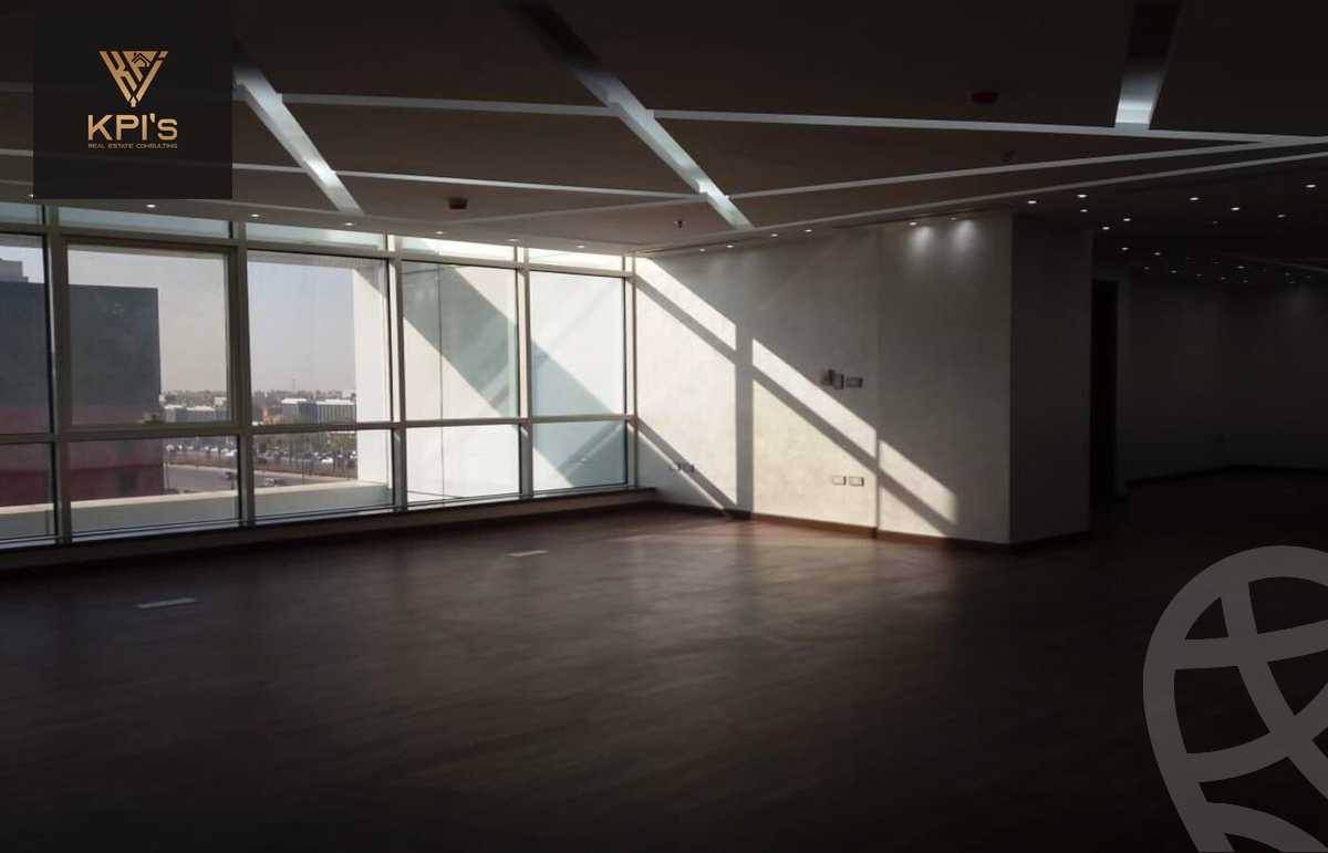 https://aqarmap.com.eg/ar/listing/5536424-for-rent-cairo-new-cairo-compounds-tryfywm-byzns-kwmblks-nm-llttwyr