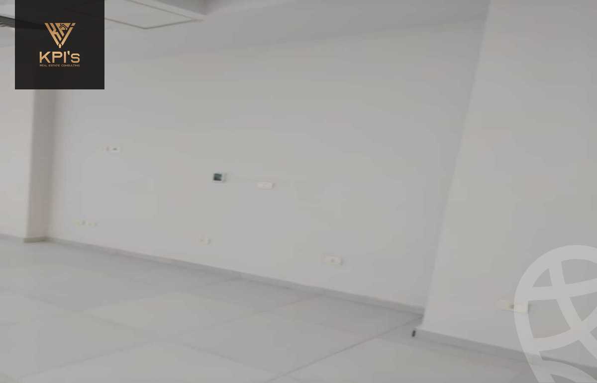 https://aqarmap.com.eg/en/listing/5536747-for-sale-cairo-new-cairo-compounds-bznys-bls-ktlyst-llttwyr