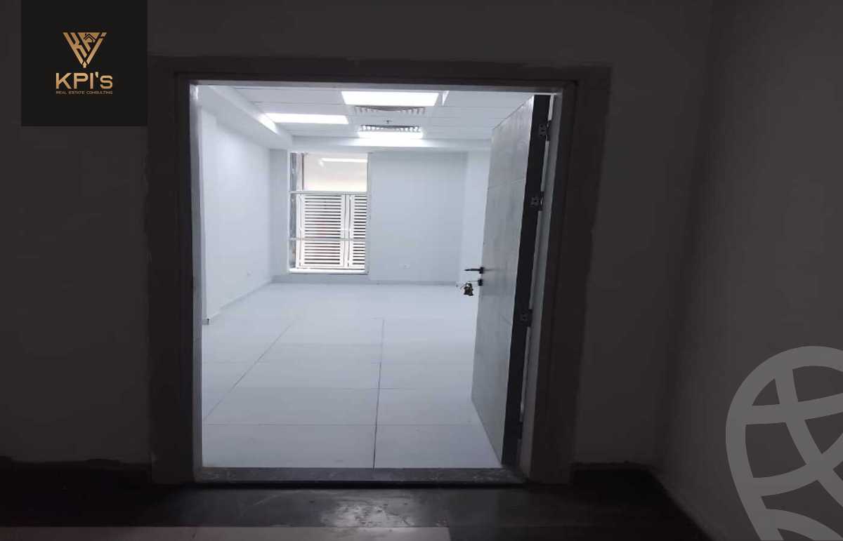 https://aqarmap.com.eg/en/listing/5536747-for-sale-cairo-new-cairo-compounds-bznys-bls-ktlyst-llttwyr