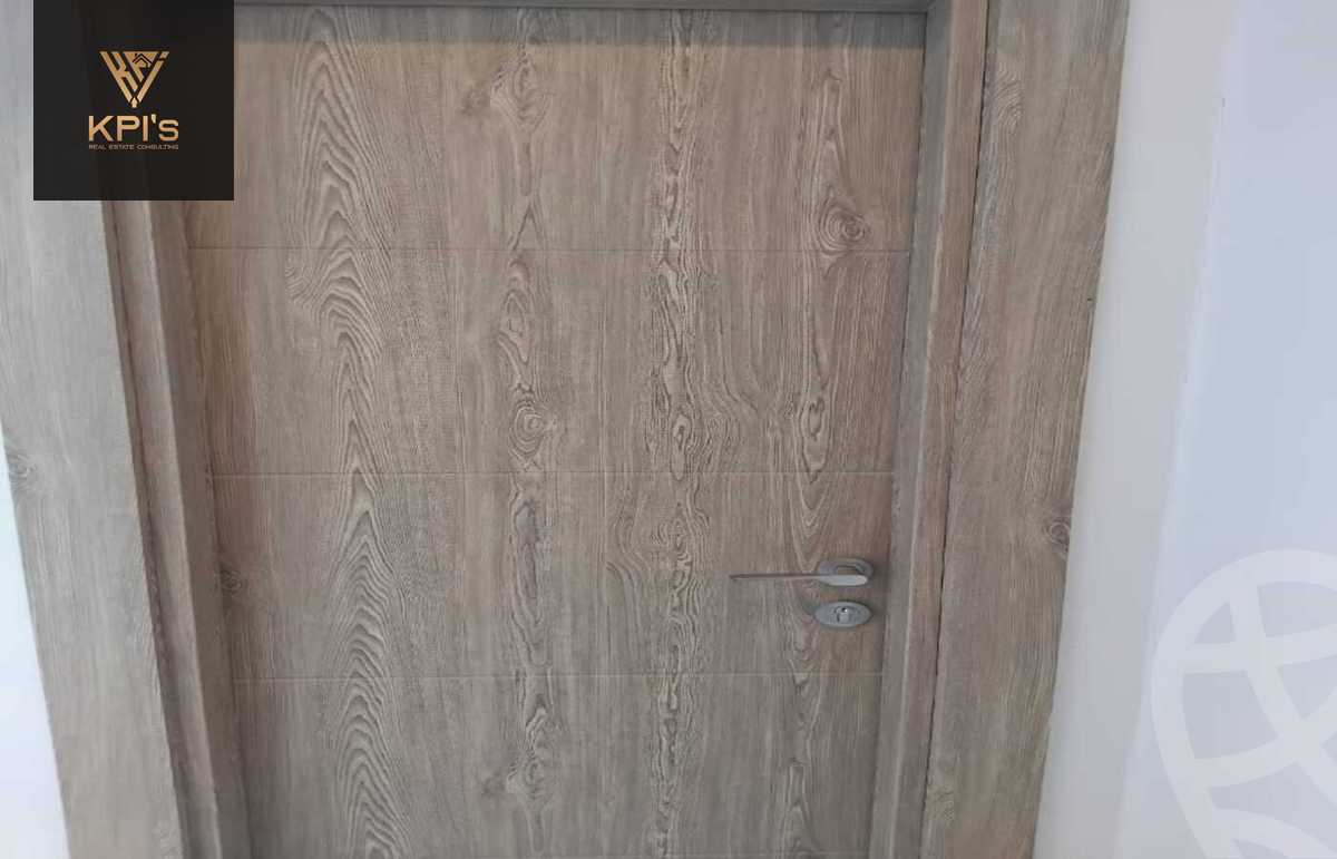 https://aqarmap.com.eg/en/listing/5536747-for-sale-cairo-new-cairo-compounds-bznys-bls-ktlyst-llttwyr