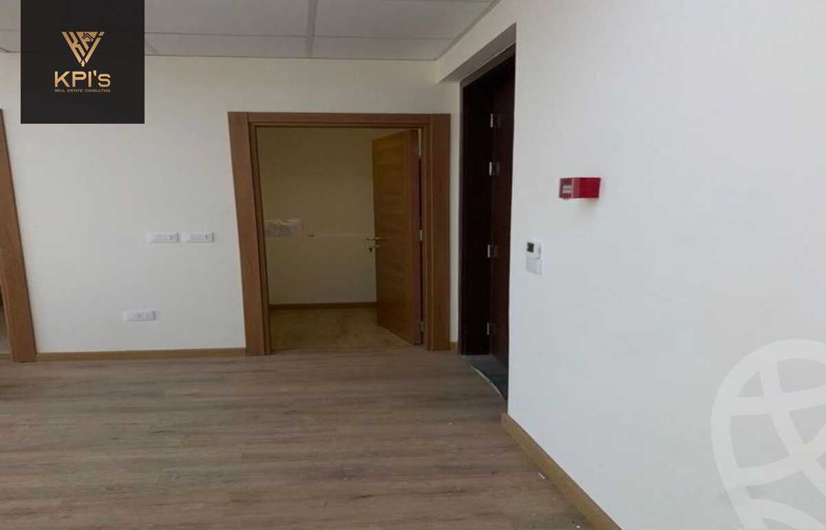 https://aqarmap.com.eg/ar/listing/5536771-for-sale-cairo-new-cairo-compounds-cairo-festival-city-cairo-festival-city-mall-cfc-mall