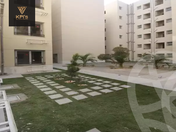 https://aqarmap.com.eg/en/listing/5534208-for-sale-cairo-new-cairo-compounds-blm-hylz-nyw-kyrw