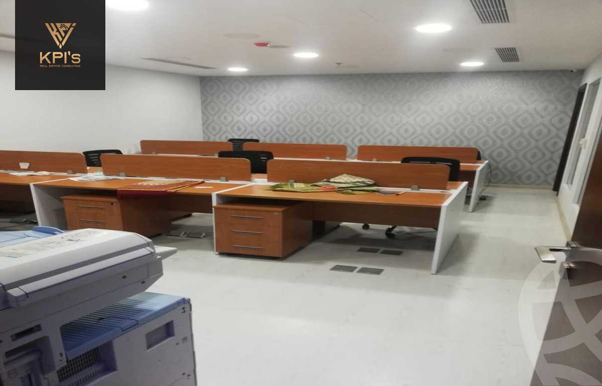 https://aqarmap.com.eg/ar/listing/5540305-for-sale-cairo-new-cairo-compounds-tryfywm-byzns-kwmblks-nm-llttwyr