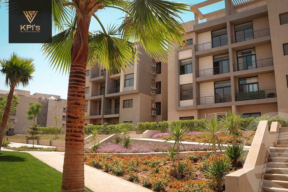 https://aqarmap.com.eg/en/listing/5543966-for-sale-cairo-new-cairo-compounds-fifth-square