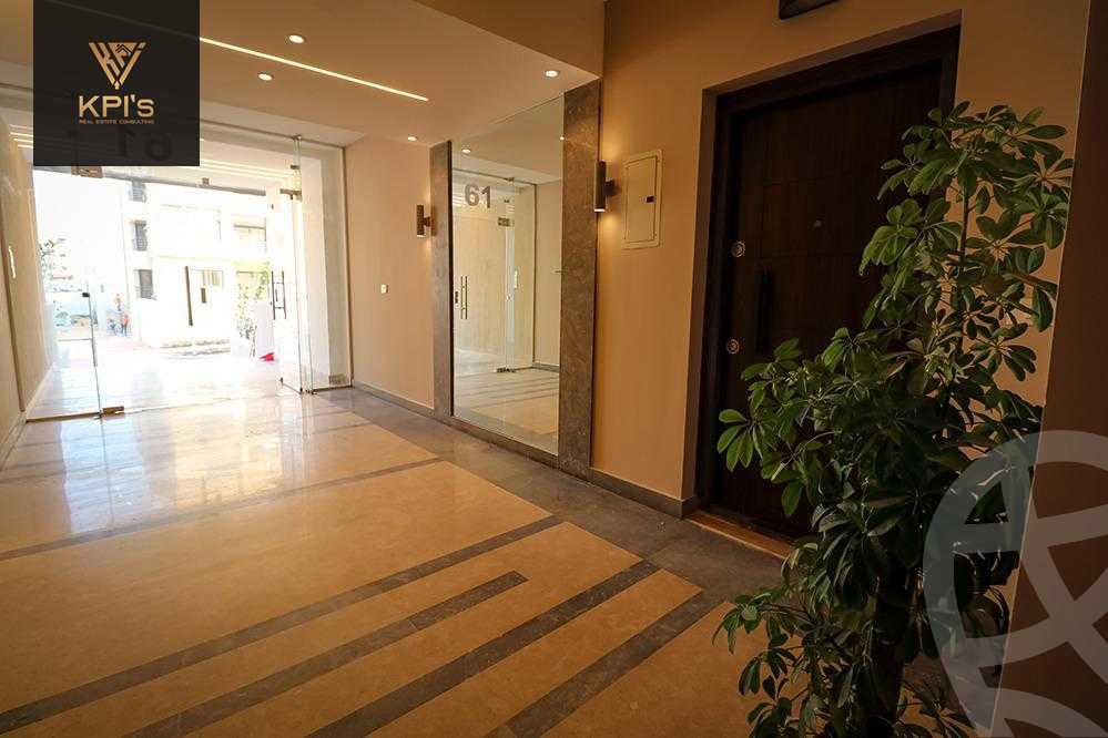 https://aqarmap.com.eg/en/listing/5543966-for-sale-cairo-new-cairo-compounds-fifth-square