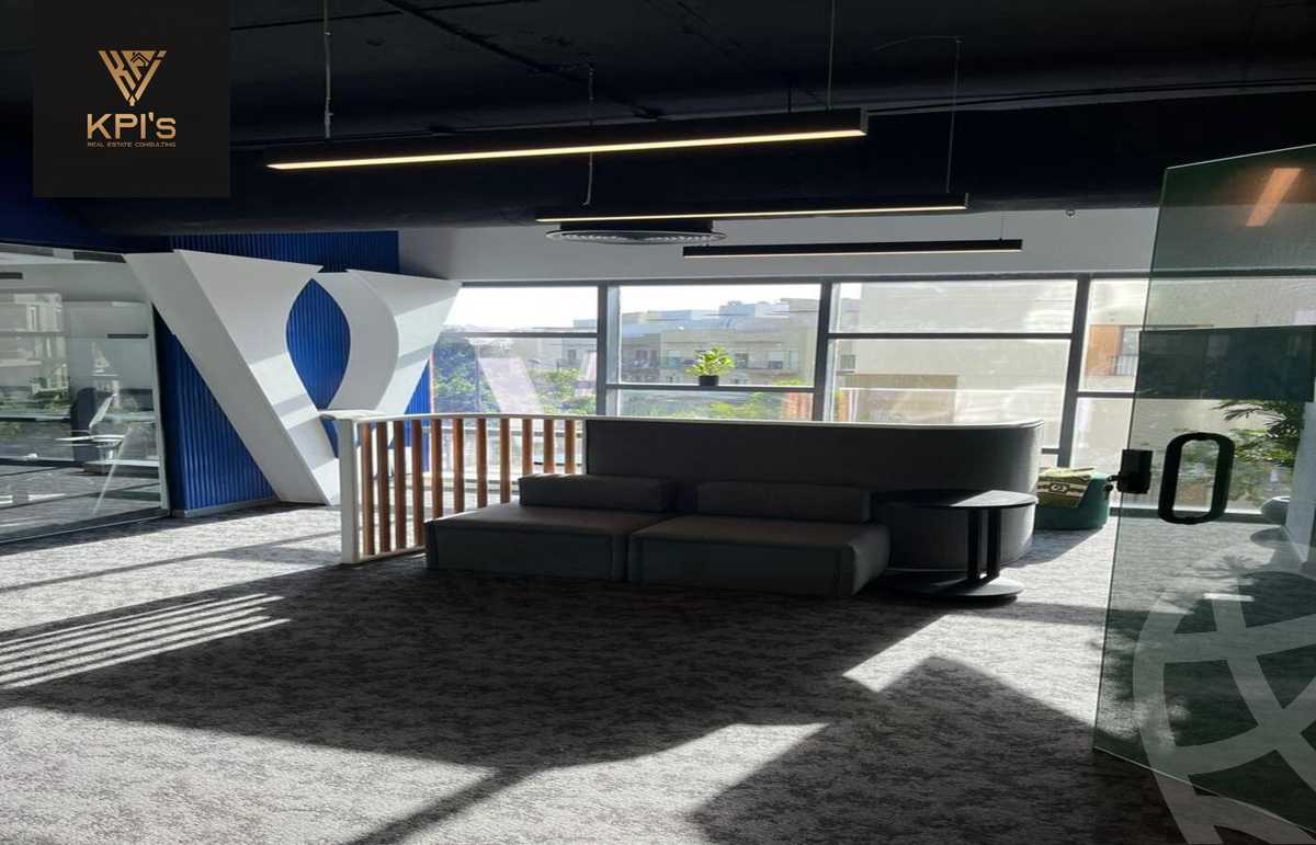 https://aqarmap.com.eg/ar/listing/5567189-for-sale-cairo-new-cairo-compounds-eastown-eastown-parks