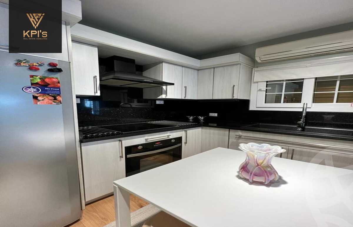 https://aqarmap.com.eg/en/listing/5567688-for-sale-cairo-new-cairo-compounds-mountain-view-hyde-park