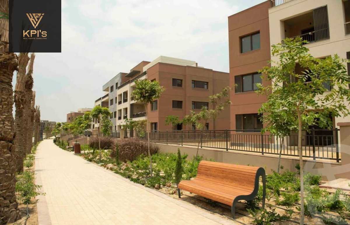 https://aqarmap.com.eg/en/listing/5571766-for-sale-cairo-new-cairo-compounds-district-5-club-residence-apartments-district-5