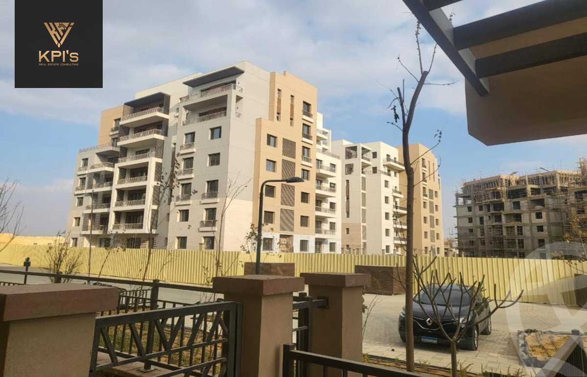 https://aqarmap.com.eg/en/listing/5571766-for-sale-cairo-new-cairo-compounds-district-5-club-residence-apartments-district-5