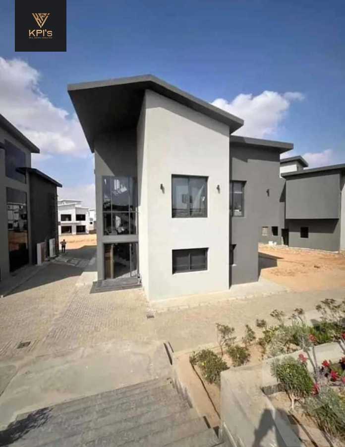 https://aqarmap.com.eg/en/listing/5579459-for-sale-cairo-new-cairo-compounds-kmbwnd-kryk-twn-il-cazar