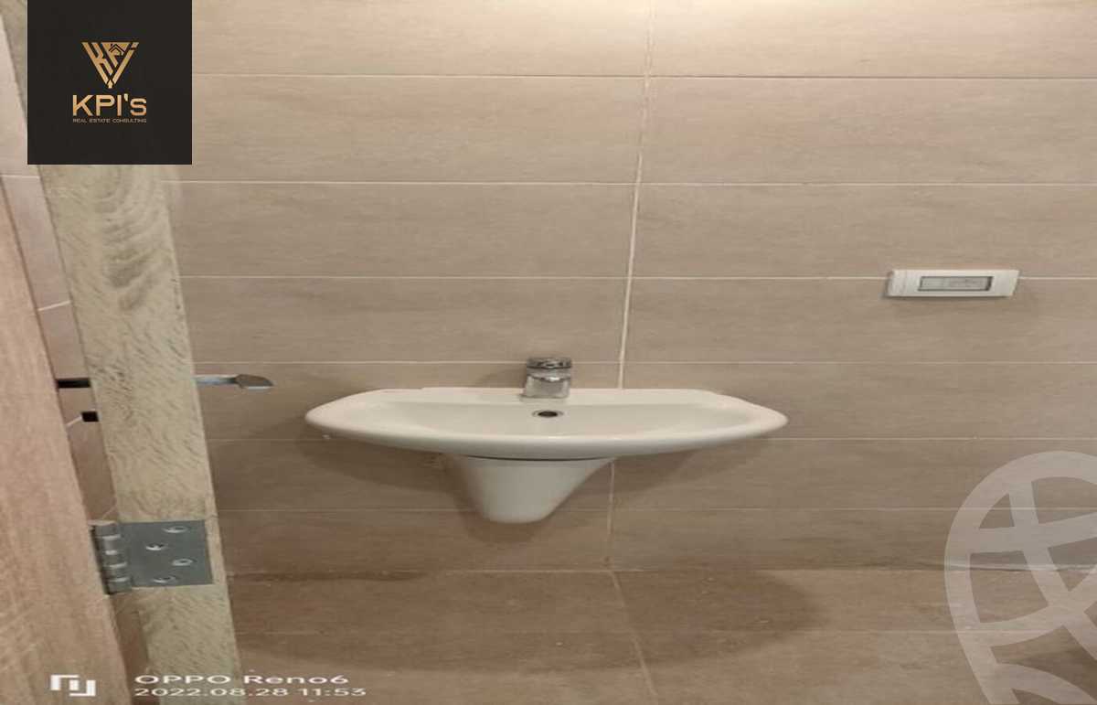 https://aqarmap.com.eg/ar/listing/5594580-for-rent-cairo-new-cairo-compounds-tryfywm-skwyr-mwl-nm-llttwyr