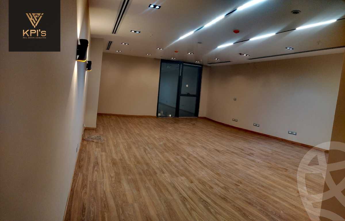 https://aqarmap.com.eg/en/listing/5594642-for-rent-cairo-new-cairo-compounds-hyde-park-centre-ville-hyde-park