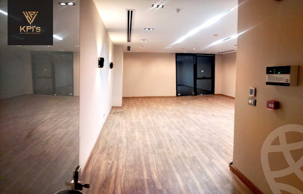 https://aqarmap.com.eg/en/listing/5594642-for-rent-cairo-new-cairo-compounds-hyde-park-centre-ville-hyde-park
