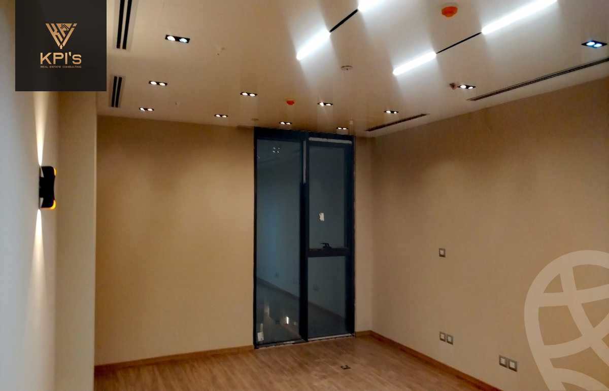 https://aqarmap.com.eg/en/listing/5594642-for-rent-cairo-new-cairo-compounds-hyde-park-centre-ville-hyde-park
