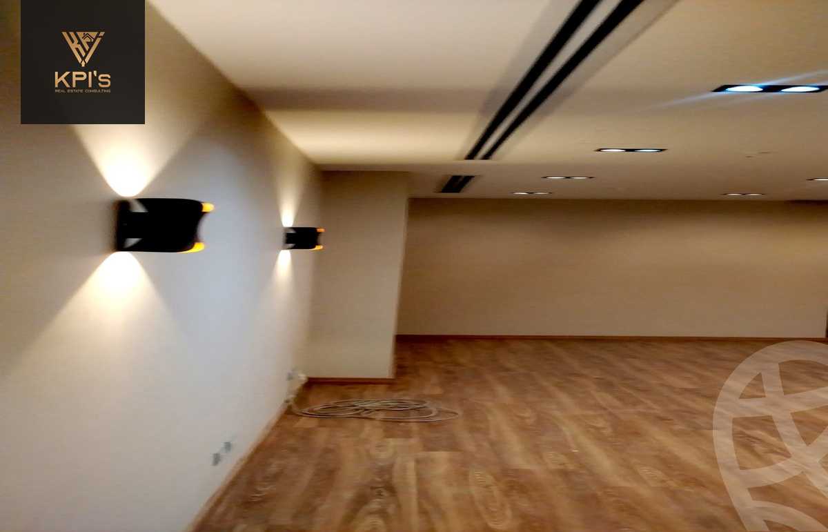 https://aqarmap.com.eg/en/listing/5594642-for-rent-cairo-new-cairo-compounds-hyde-park-centre-ville-hyde-park