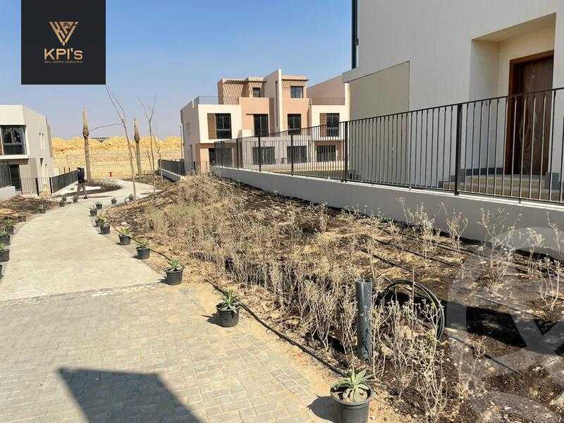 https://aqarmap.com.eg/en/listing/5616009-for-sale-cairo-new-cairo-compounds-moon-valley-2