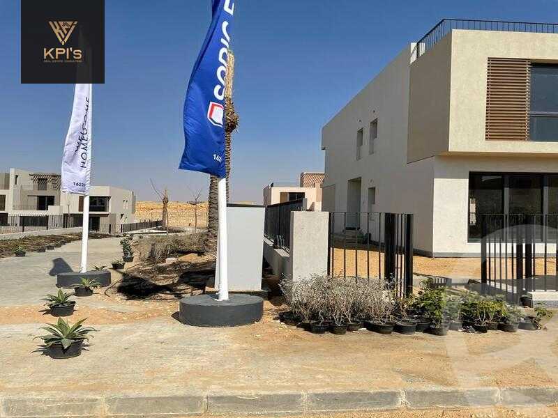 https://aqarmap.com.eg/en/listing/5616009-for-sale-cairo-new-cairo-compounds-moon-valley-2