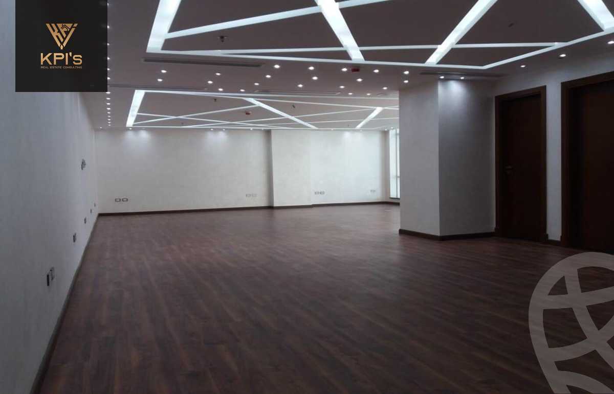 https://aqarmap.com.eg/ar/listing/5620076-for-sale-cairo-new-cairo-compounds-tryfywm-byzns-kwmblks-nm-llttwyr