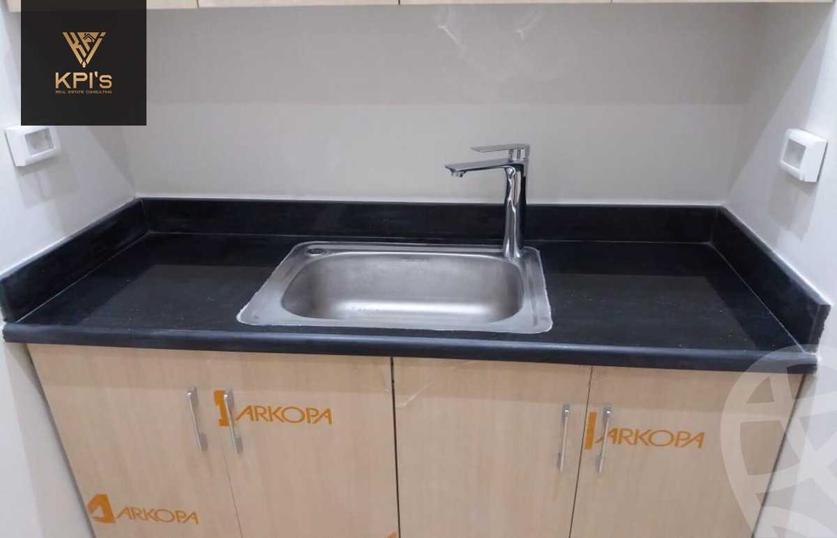 https://aqarmap.com.eg/ar/listing/5620076-for-sale-cairo-new-cairo-compounds-tryfywm-byzns-kwmblks-nm-llttwyr