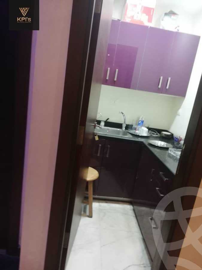 https://aqarmap.com.eg/ar/listing/5620076-for-sale-cairo-new-cairo-compounds-tryfywm-byzns-kwmblks-nm-llttwyr