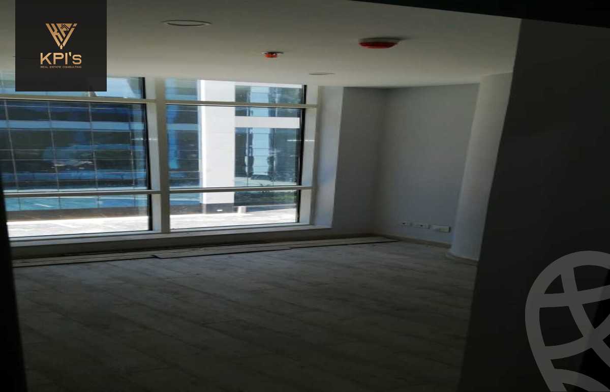 https://aqarmap.com.eg/ar/listing/5623783-for-rent-cairo-new-cairo-compounds-tryfywm-byzns-kwmblks-nm-llttwyr