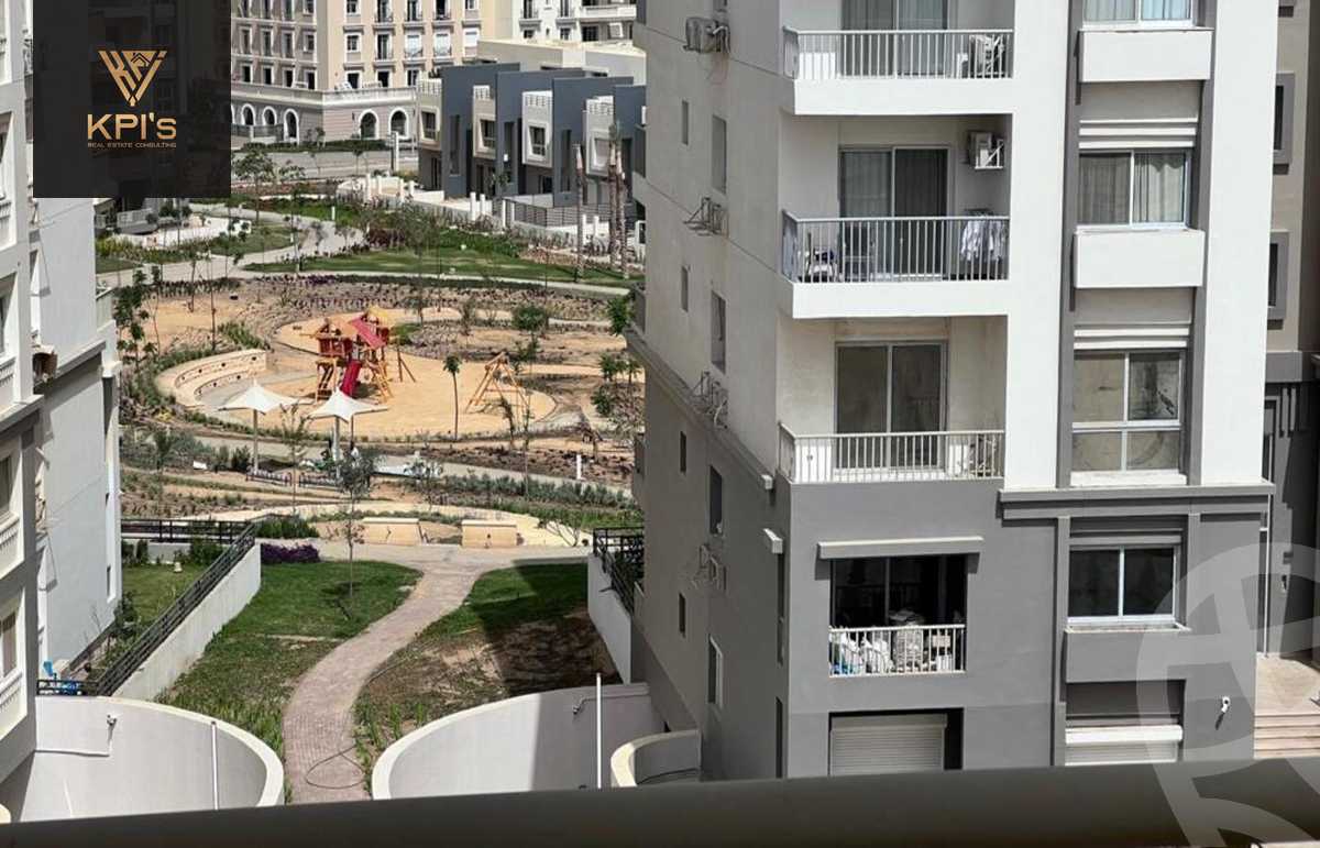 https://aqarmap.com.eg/en/listing/5641552-for-sale-cairo-new-cairo-compounds-hyde-park-centre-ville-hyde-park