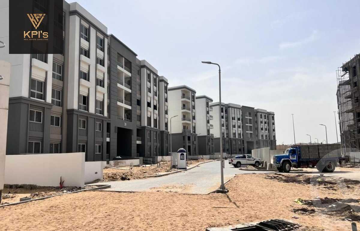 https://aqarmap.com.eg/en/listing/5641552-for-sale-cairo-new-cairo-compounds-hyde-park-centre-ville-hyde-park