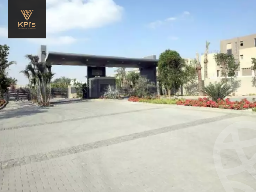 https://aqarmap.com.eg/ar/listing/5641353-for-sale-cairo-new-cairo-compounds-blm-hylz-nyw-kyrw