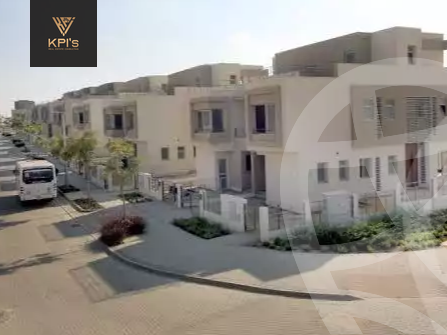 https://aqarmap.com.eg/ar/listing/5641353-for-sale-cairo-new-cairo-compounds-blm-hylz-nyw-kyrw