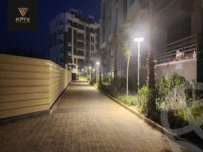https://aqarmap.com.eg/en/listing/5650182-for-sale-cairo-new-cairo-compounds-the-icon-gardens-compound-style-home