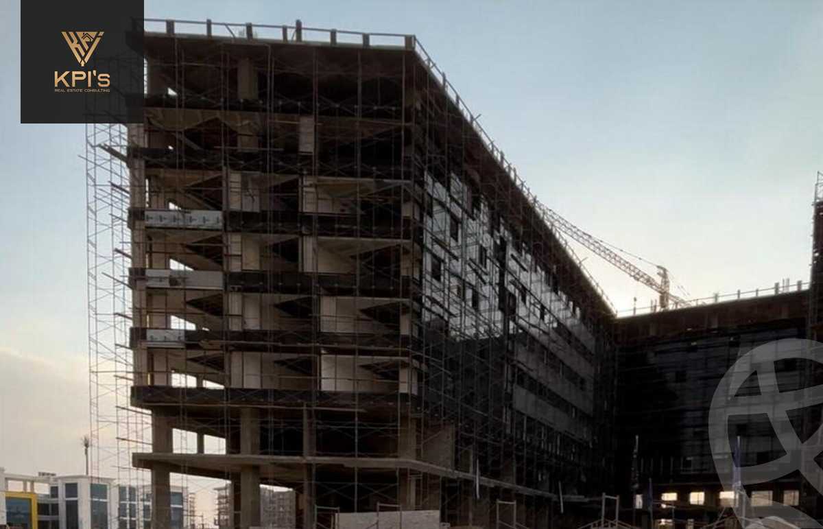 https://aqarmap.com.eg/en/listing/5664512-for-sale-cairo-new-cairo-compounds-ivoire-east-compound-pre