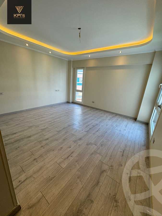 https://aqarmap.com.eg/en/listing/5664651-for-sale-cairo-new-cairo-compounds-mwrd-fq-llttwyr