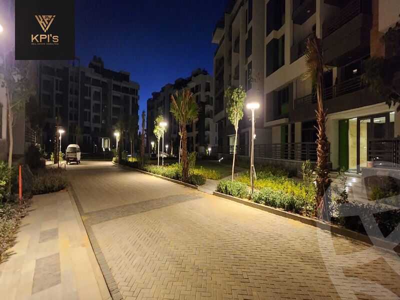 https://aqarmap.com.eg/en/listing/5692544-for-sale-cairo-new-cairo-compounds-the-icon-gardens-compound-style-home