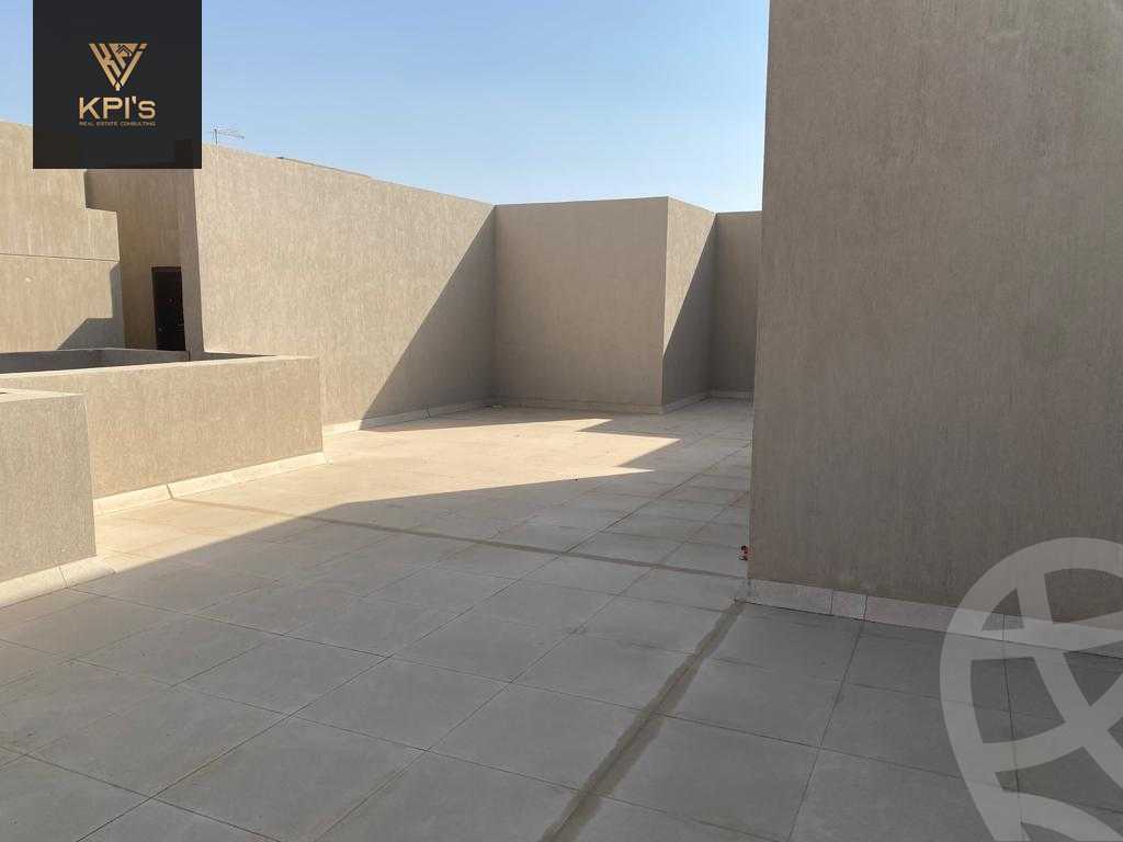 https://aqarmap.com.eg/ar/listing/5713493-for-rent-cairo-new-cairo-compounds-fifth-square