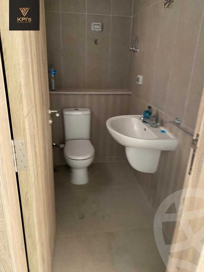 https://aqarmap.com.eg/ar/listing/5713493-for-rent-cairo-new-cairo-compounds-fifth-square