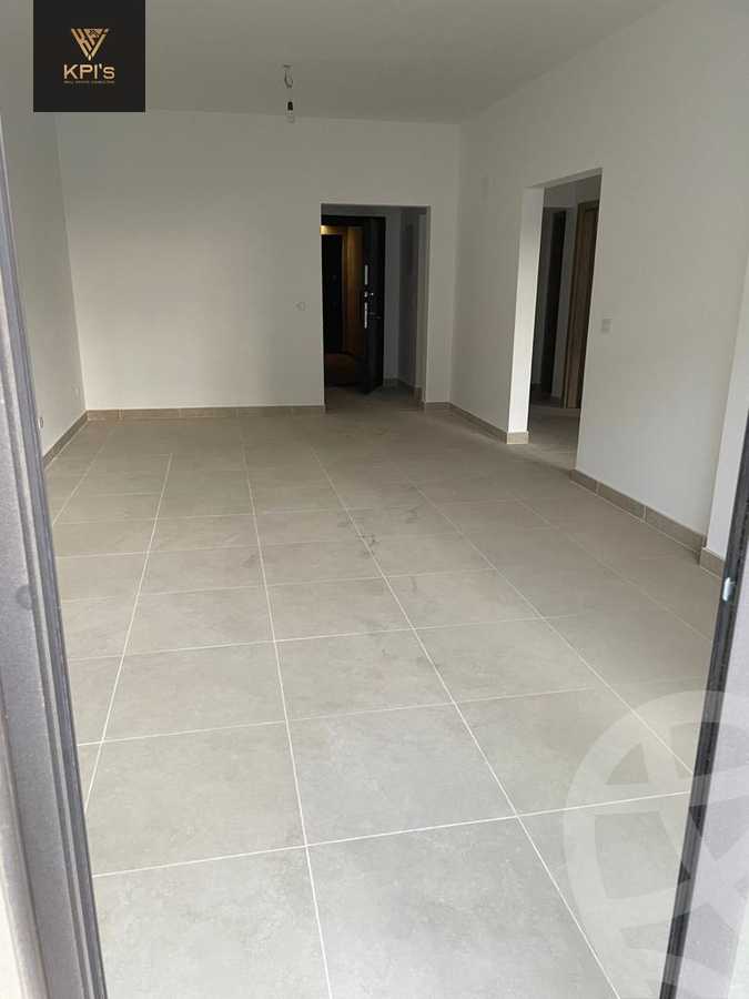 https://aqarmap.com.eg/en/listing/5713557-for-sale-cairo-new-cairo-compounds-fifth-square