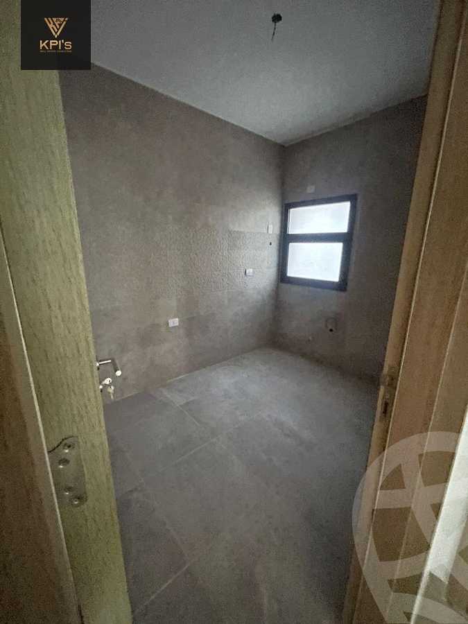 https://aqarmap.com.eg/en/listing/5713557-for-sale-cairo-new-cairo-compounds-fifth-square