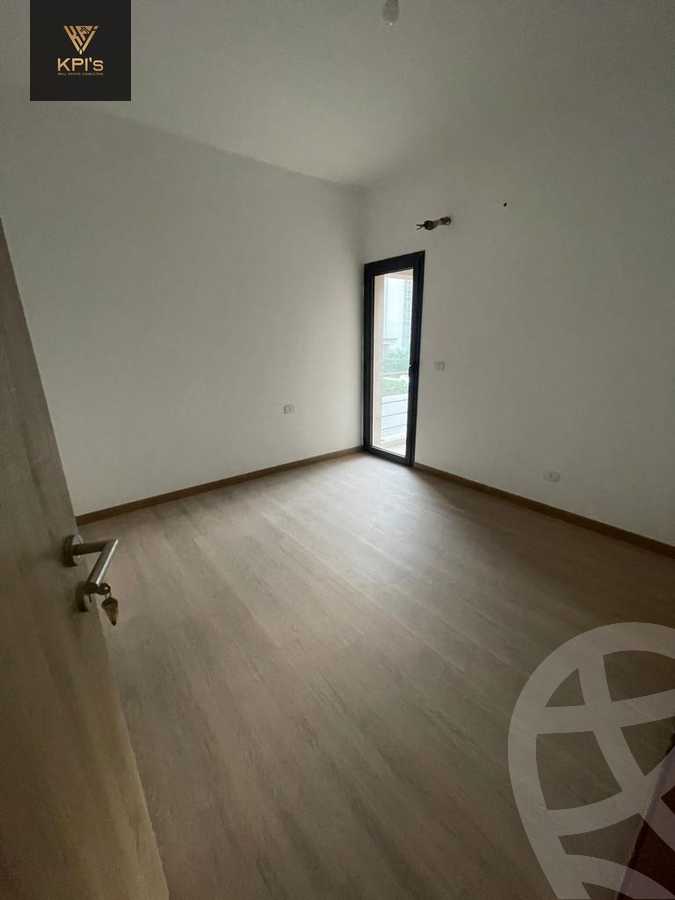 https://aqarmap.com.eg/en/listing/5713557-for-sale-cairo-new-cairo-compounds-fifth-square