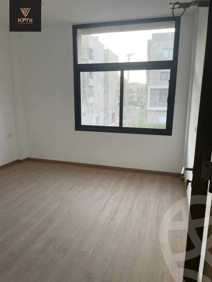 https://aqarmap.com.eg/en/listing/5713557-for-sale-cairo-new-cairo-compounds-fifth-square
