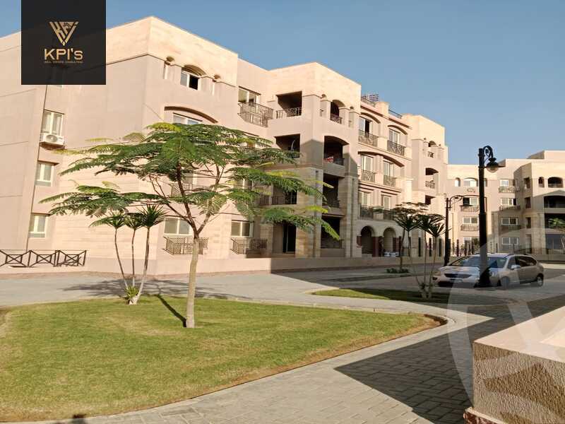https://aqarmap.com.eg/en/listing/5740615-for-sale-cairo-new-cairo-compounds-rock-vera
