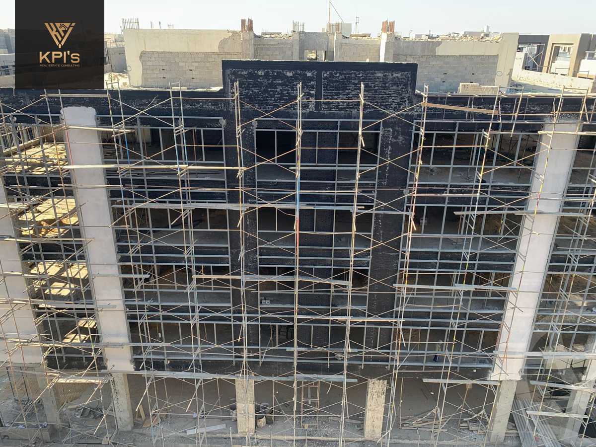 https://aqarmap.com.eg/en/listing/5753324-for-sale-cairo-new-cairo-compounds-ljzy-mrywt-ryzydns